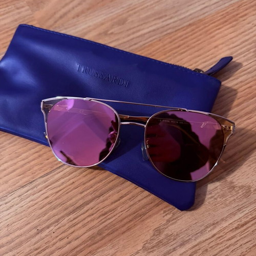 Trussardi sunglasses like new, pink gold color