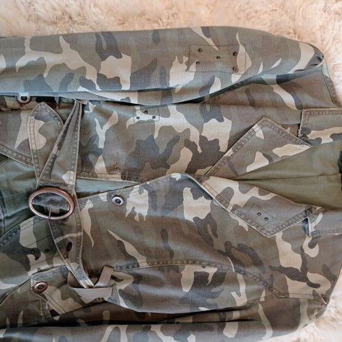 Military jacket Zuiki like new, size large, green