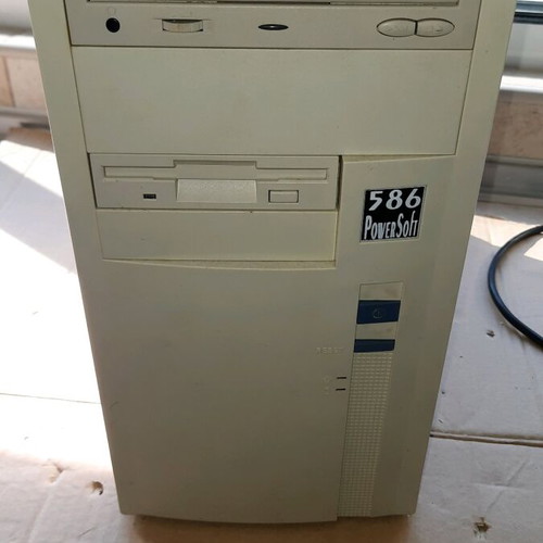 586 PC used Cyric M II-300 with Windows 95