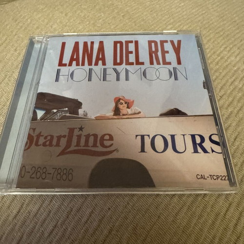 Lana del Rey Honeymoon CD like new