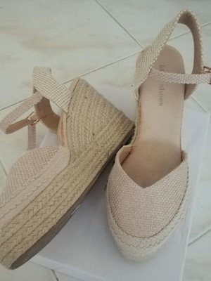 Espadrille platform sandals size 39, like new, beige, 8cm heel