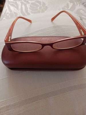 Vogue Glasses like new, brown lenses removable