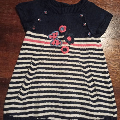 Baby set 2 knitted dresses Orchestra like new for 1 month