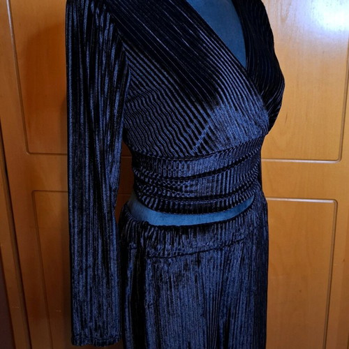 J. mood Italian set 2 pieces new, black, size S-M