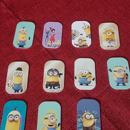 Minions metal tags like new, pack of 11 with rare GOLD tag