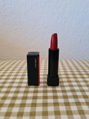 Shiseido 516 Exotic Red lipstick new