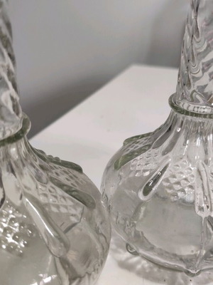 Vintage wine carafes like new, set of 2