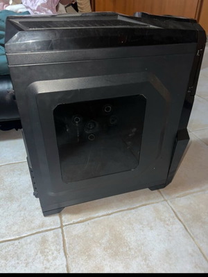 Aerocool PC case used