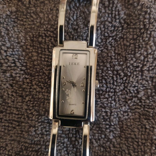 Women's silver watch like new