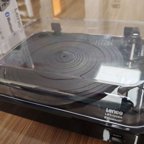 Lenco LBT-120BK turntable with Bluetooth and USB recording, Audio-Technica