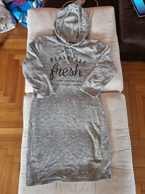 Hooded dress grey like new, slim fit