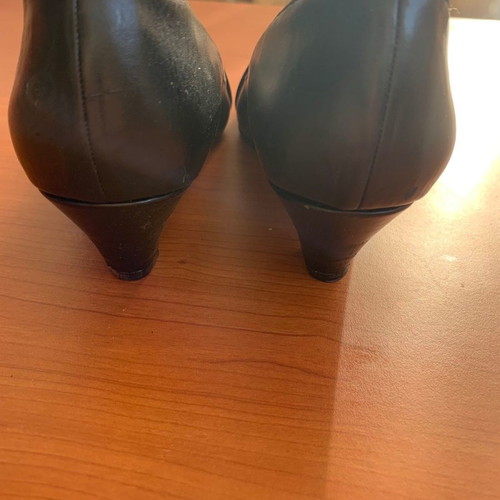 Women's leather peep toe pumps used, size 37, black