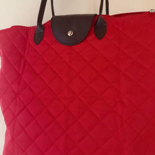 Red shoulder bag new, waterproof with zipper