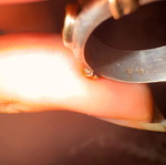 Asimohryso ring with ruby like new