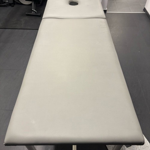 Massage beds used, pack of 3 pieces