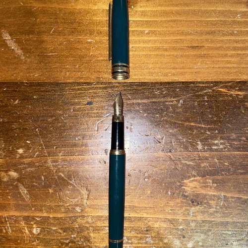 Pen set used with Cross, Sheaffer 100 Red, and Iridium Point nibs