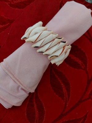 Shell bracelet like new