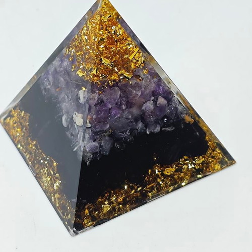Amethyst Orgone Pyramid with Eye of Horus, like new