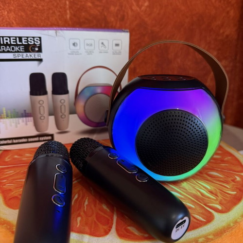 Wireless Karaoke Speaker με 2 ασύρματα μικρόφωνα και RGB φωτισμό σαν καινούργιο