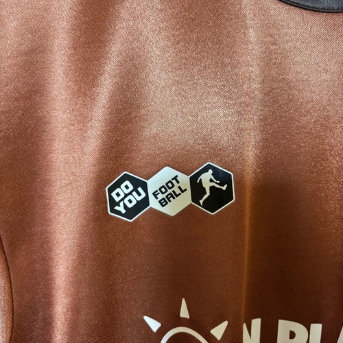 St. Pauli football jersey double-sided size S like new