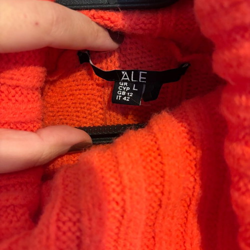 A.L.E. knitted turtleneck sweater like new, light orange, size L