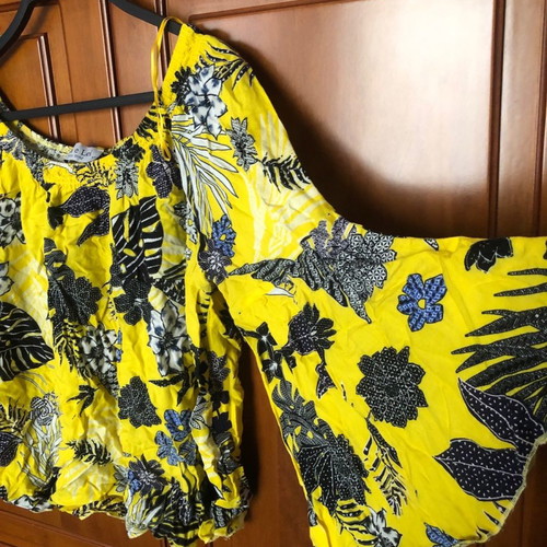 Lui e Lei women's floral shirt with wide sleeves size M