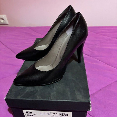 Kalogirou pumps like new, size 36, leather, black