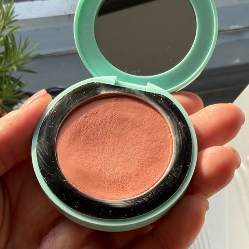 Sweed Air Blush Cream used, shade Suntouch