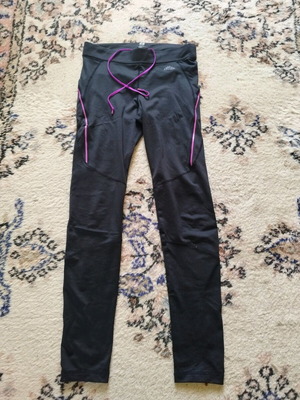 H&M sports leggings like new, black with purple details, size S