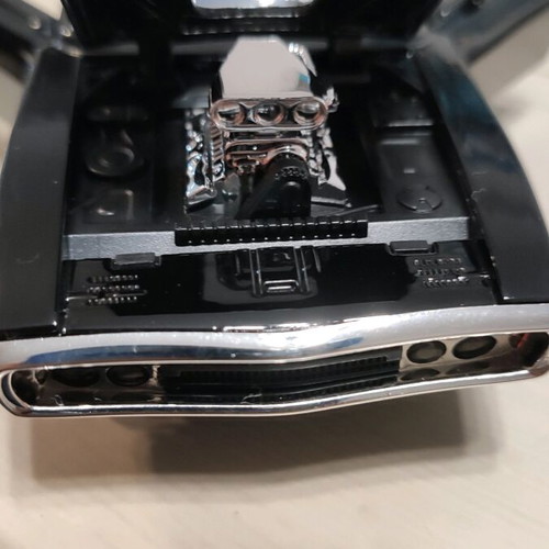 Dodge Charger 1970 1:32 toy car like new with sounds and lights