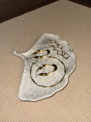 Clay tray for jewelry and accessories new