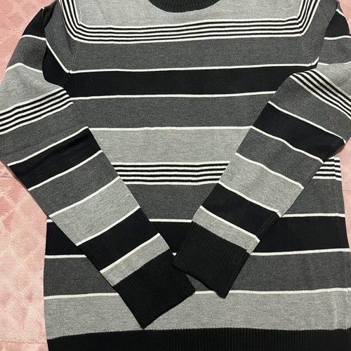 Men's wool long-sleeve sweater, size S, black and white