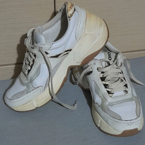 Gioseppo athletic shoes size 37 very good condition