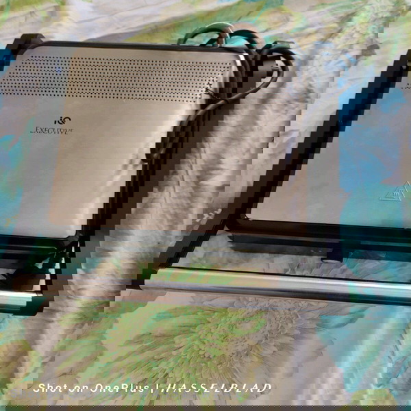 τοστιέρα iq executive 2200w