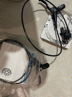 Teektro hydraulic brakes 160-24 like new