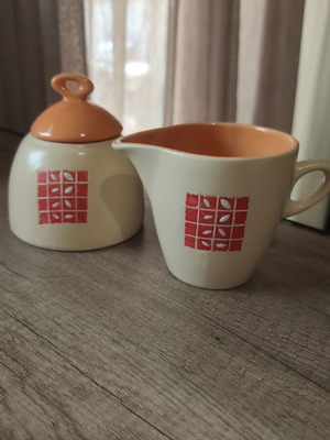 Milk Jug and Sugar Bowl like new, decorative set