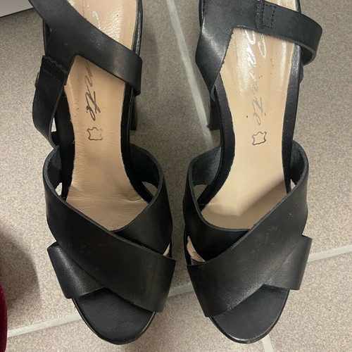 Sante sandals Saint Clair black like new, size 39