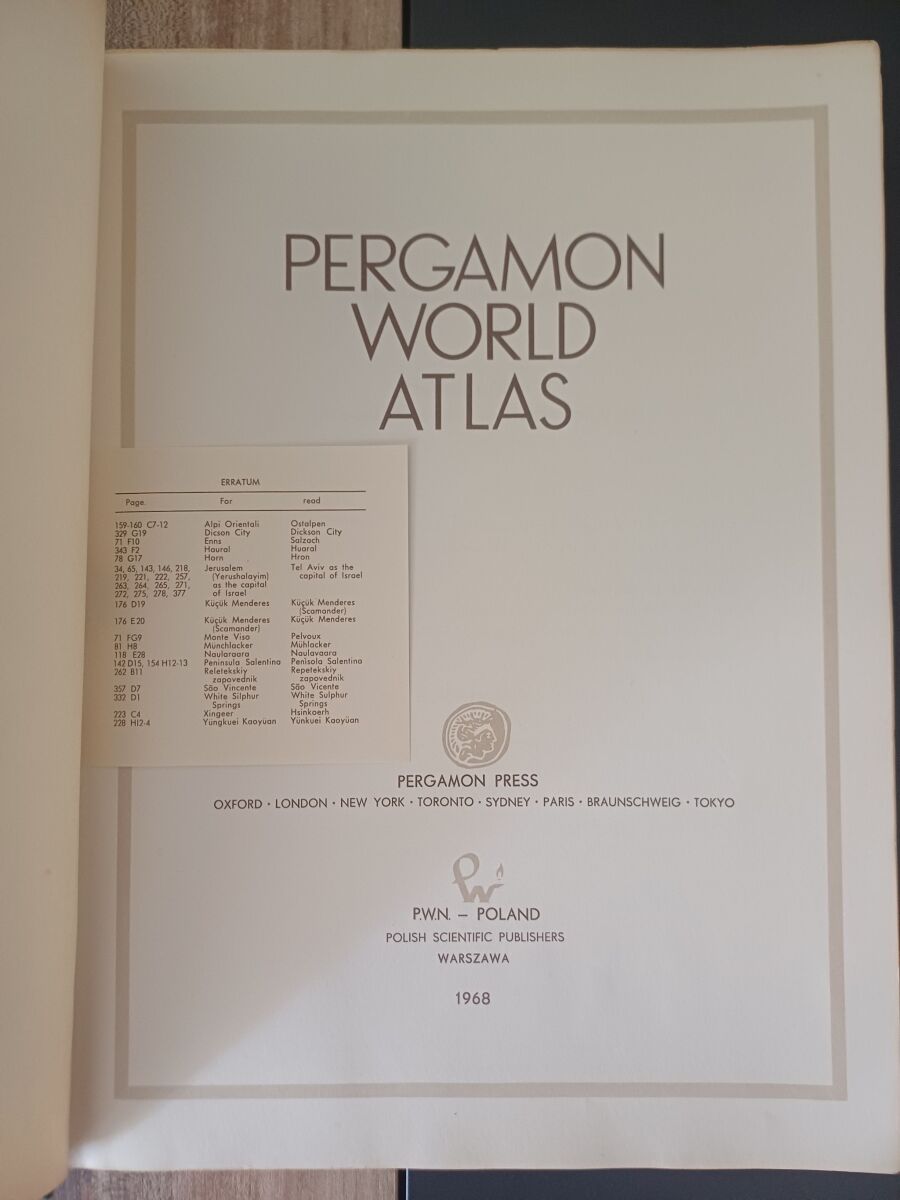 Pergamon World Atlas 1968, English - € 60,00 - Vendora.cy