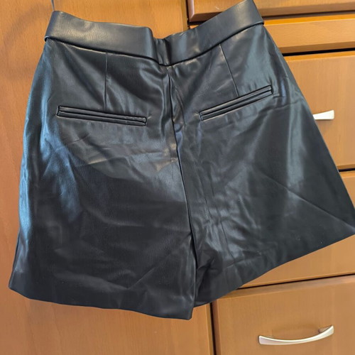 Zara black faux leather shorts like new, size XS