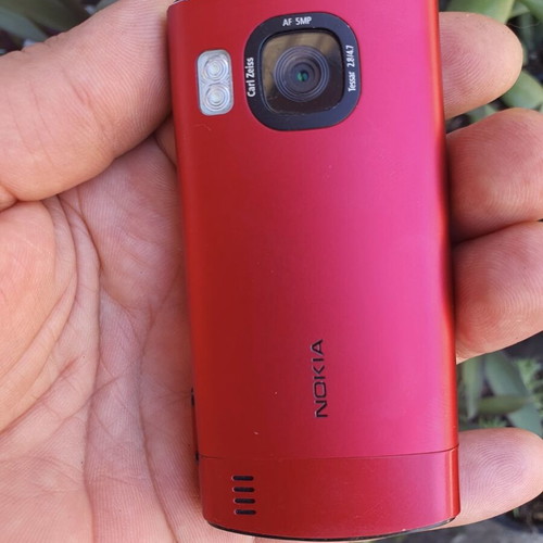 Nokia 6700s new mobile phone