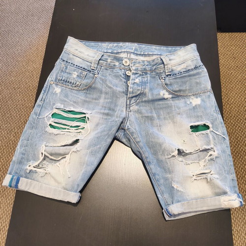 Back2jeans Modern Jean Bermuda Shorts like new, size 31
