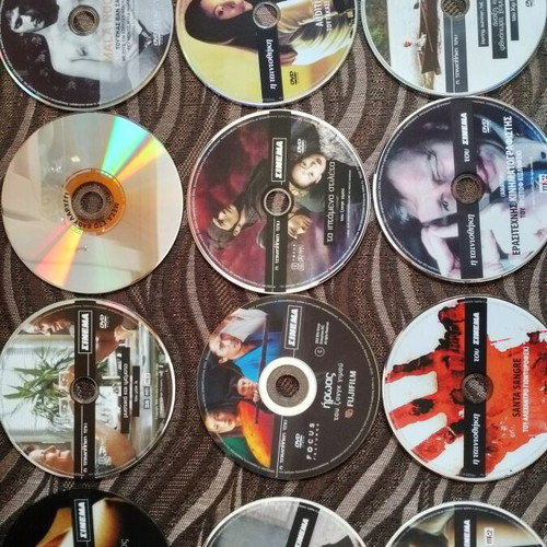 Cinema magazine collectible DVDs with subtitles