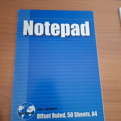 Set of 4 A4 Notepads like new, 50 sheets each