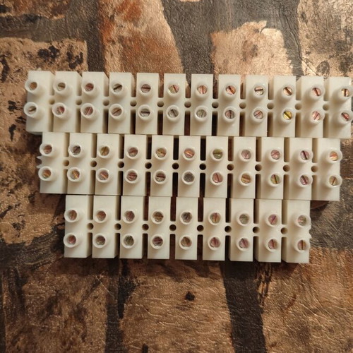 Terminal blocks 18-position white new