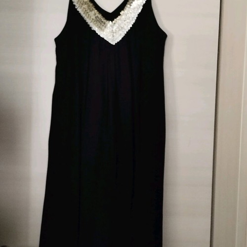Evening dress black with sequins, new, knee-length viscose