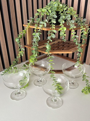Cocktail glasses like new, set of 4
