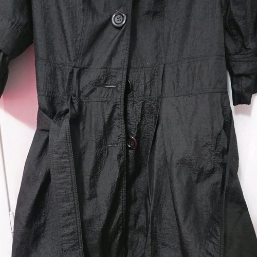 Ball hem coat with belt like new, black