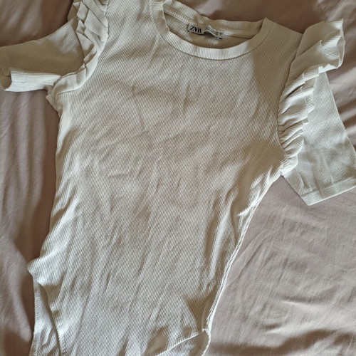 White bodysuit with puff sleeves Zara size S like new