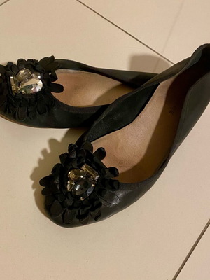Tsakiris Mallas ballerinas used, black leather with stones, size 39