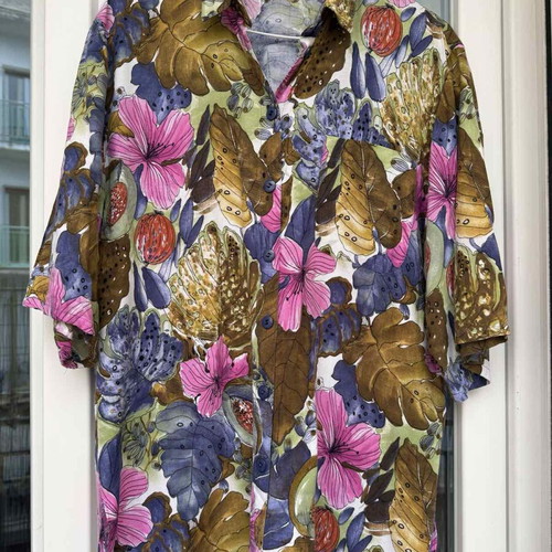 Vintage 100% viscose blouse M-L like new, multicolor